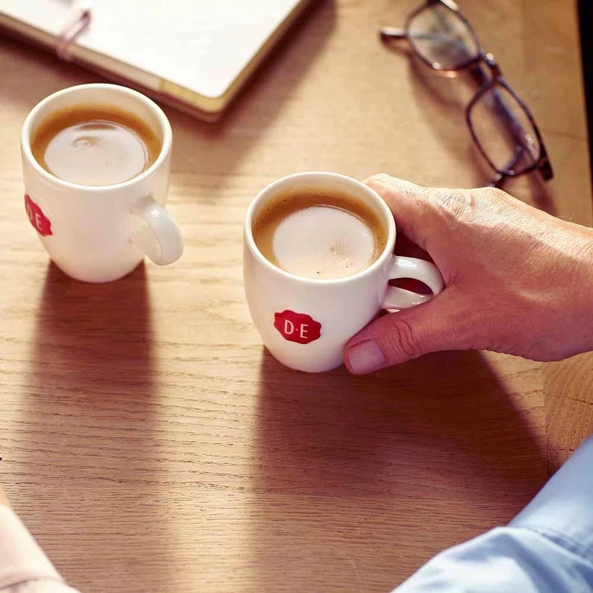 Douwe Egberts Aroma Rood Grove Maling Filterkoffie - 6 X 500 Gram 7 Douwe Egberts Aroma Rood Grove Maling Filterkoffie - 6 X 500 Gram - Afbeelding 5