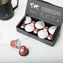 Aroma Club - Proefpakket Nespresso Compatible Capsules (100 St.) - 5 Smaken - Espresso & Lungo - 100% Aluminium Koffiecups -Koffie Kunst 1200x1200 69