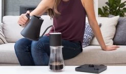 FELLOW - Stagg [XF] Set (Dripper + Carafe) - Handmatige Filterkoffie Set -Koffie Kunst 1200x710