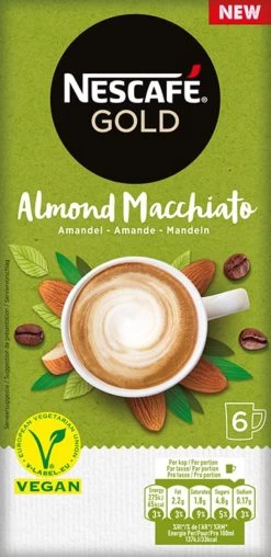 Nescafé Gold Almond Macchiato Oploskoffie - 6 Doosjes à 6 Zakjes -Koffie Kunst 583x1200 1